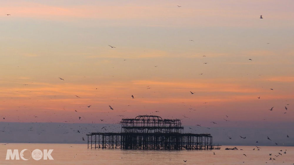 夕陽下的布萊頓西碼頭Brighton West Pier
