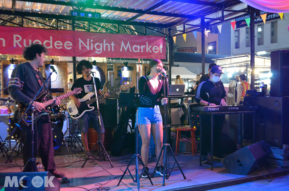泰國 清邁 市集 夜市 清邁夜市 Ploen Ruedee Night Market