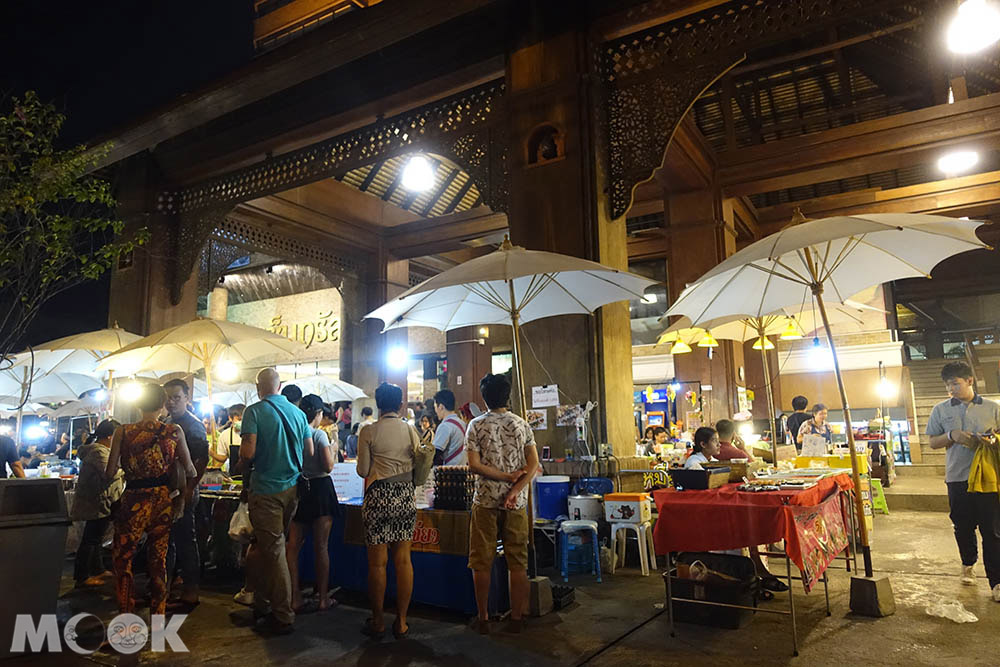 泰國 清邁 夜市 市集 週五跳蚤市場